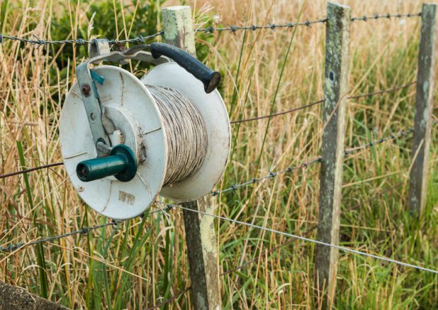 electric fence reel