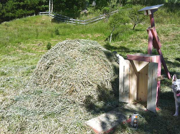 Make Hay The Old Fashioned Way With This Homemade Baler Built For Under 150